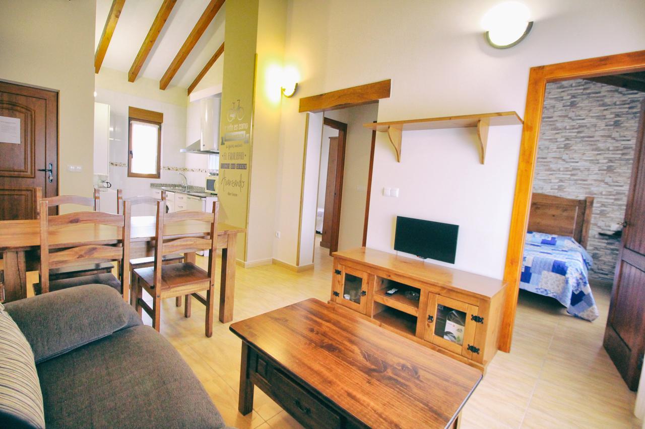 Apartamentos La Fuente De Enmedio ซวนเซส ภายนอก รูปภาพ