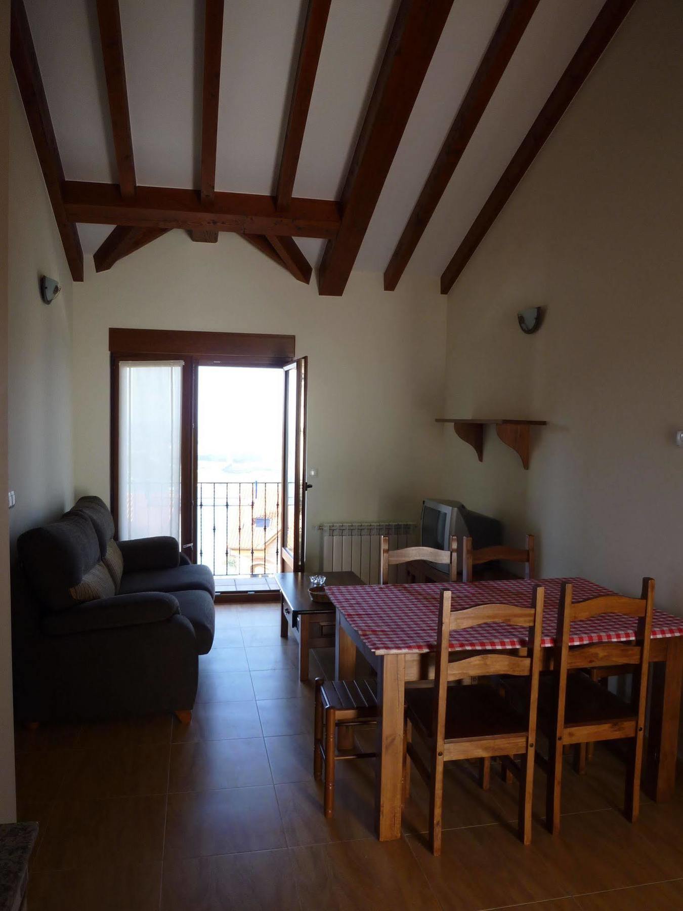 Apartamentos La Fuente De Enmedio ซวนเซส ภายนอก รูปภาพ